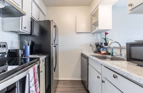 Park Central Apartment | SIMPLY CONVENIENT APARTMENT IN DALLAS, TX!
