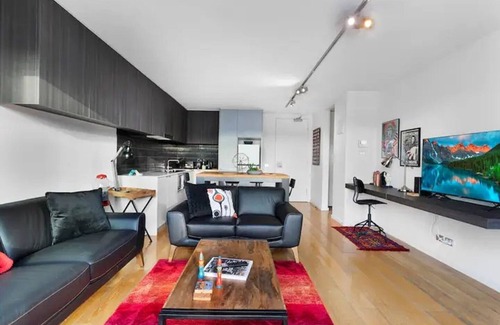Saint Kilda South Apartment | Simply St. Kilda - WIFI, full linen, heart of Ackland Street, quiet and peaceful