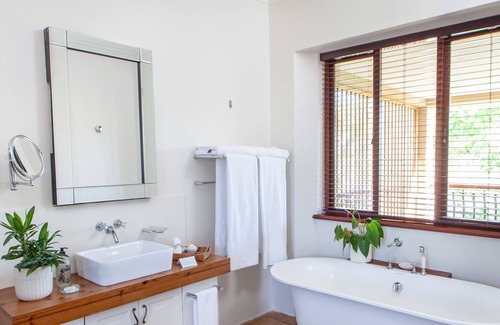 Cape Winelands Apartment | Simply Studio - La Bella Vita Studios