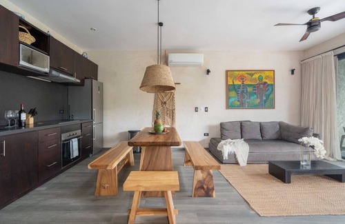 Zama Villa | Sinaan Balaam. Luxurious Villa + Rooftop Pool & Bar