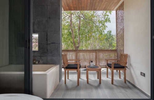 Zama Villa | Sinaan Balaam. Luxurious Villa + Rooftop Pool & Bar