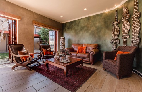 Pollok Beach House | Singa Lodge - Lion Roars Hotels & Lodge