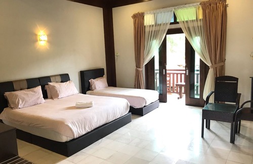 Ulu Melaka Hotel | Singgahsana Villa