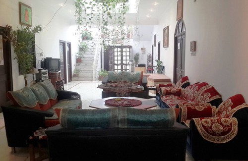 Udaipur District Villa | SINGHI VILLA GUEST HOUSE