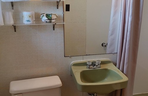 Souris Hotel | Singing Sands Inn Motel