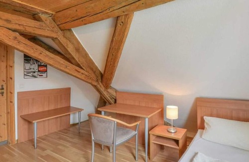 Geislingen an der Steige Apartment | Single room with shower or bath and toilet