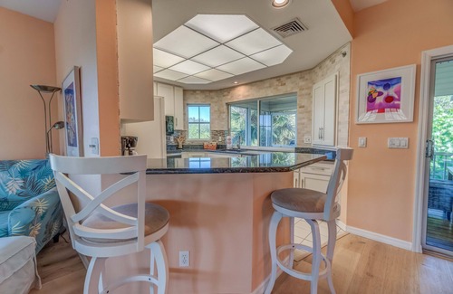 Palm Island Villa | Single family Home bayside with sun decks on both sides of house C82C