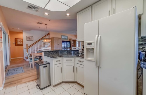 Palm Island Villa | Single family Home bayside with sun decks on both sides of house C82C