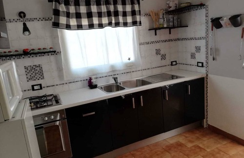 Punta Raisi Villa | SINGLE FAMILY VILLA 200 MT SEA - 1 KM PALERMO AIRPORT