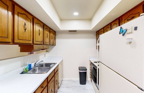 Sierra Vista House | Single-level home with large yard, patio, grill, mountain views