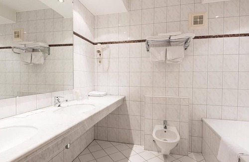 Grosskirchheim Apartment | Single room, bathroom, WC - Hotel Post