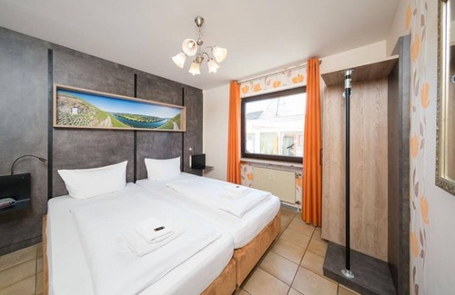 Osann-Monzel House | Single room - Hotel Moselsteig e.K.