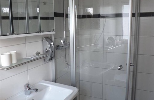 Kaimt Bed & Breakfast | Single room, shower, WC - Winzerhaus Haas-Lenz