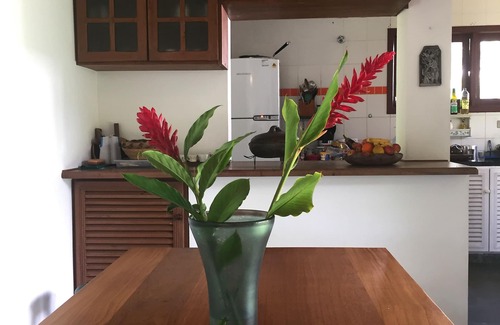 Juquehy House | Single Storey House with Large Garden and Pool - 4 Bedrooms wifi, air conditioning