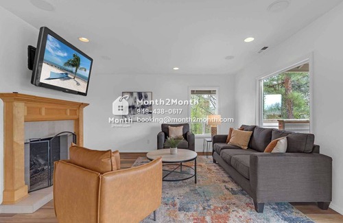 Country Club - North Shore House | Single-Story｜Cozy 3B3B｜Street Parking Available｜Flex-Lease｜ Workspace n #42366