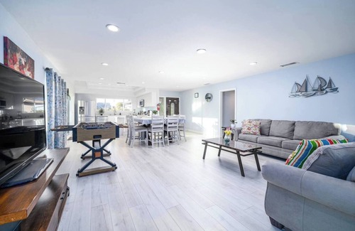Laguna Niguel House | Single Story w Backyard & Views (Plumeria Perch)