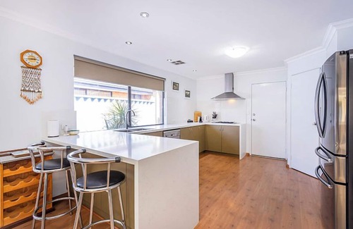 Singleton House | Singleton Impressions - Executive Escapes