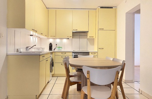 Sion Apartment | Sion center, old town, sun, skiing, hiking, nature, festivals, wine region
