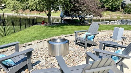 Westport Villa | Sip Sip Away by AvantStay Pool Hot Tub