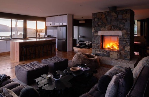 White Beach House | Siren Tasmania Summar