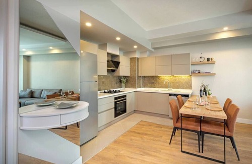 Lara Apartment | Sirius Town Residence & SPA Heated Indoor Pool, Hammam, Sauna, GYM, Outdoor Pool