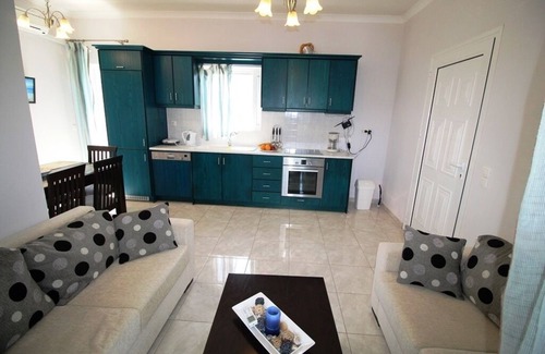 Sidari House | *Sissy's Rose Garden Apartment* (2st floor)