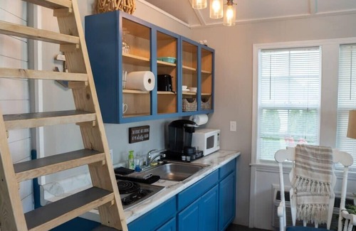 Sister Lakes Cabin | Sister Lake Cottages - private cottage community!