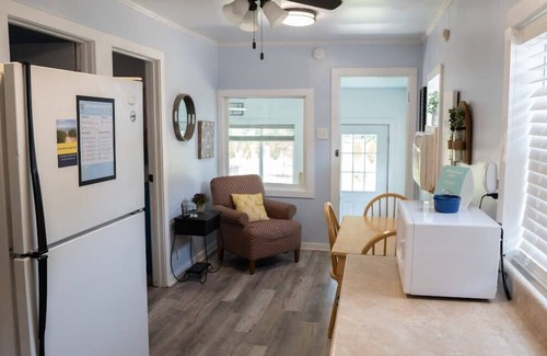 Sister Lakes Cabin | Sister Lake Cottages - private cottage community!