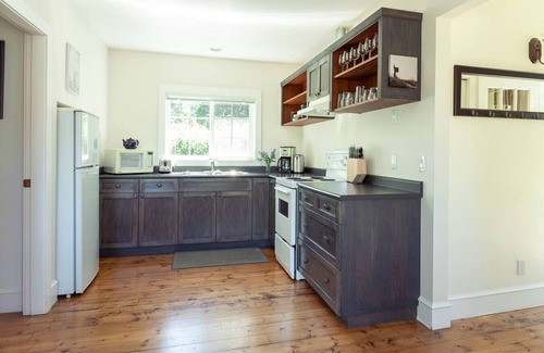Regional District of Nanaimo House | Sit Back & Watch Waves at Rathtrevor Cottage