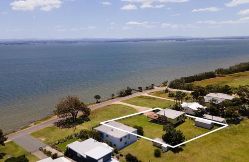 Raymond Island Cottage | Situated overlooking the beautiful Lake King