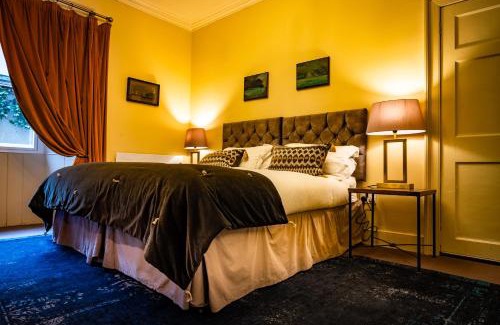 Leith Bed & Breakfast | Six Brunton Place Guest House