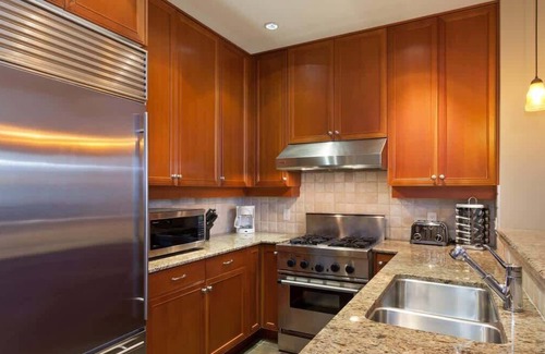 Nordic Estates House | Ski Access. Hot Tub, Fireplace, Mountain Views