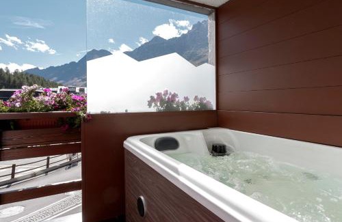 Cervinia Apartment | Ski Apartment Francois Hot Tub & Central Location with hotel services