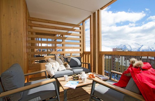Bergers Condo | Ski aux pieds ! Superbe T3 + cabine & balcon