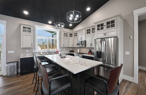 Aurora House | Ski, Casino,Concerts! Lawrenceburg has it all!