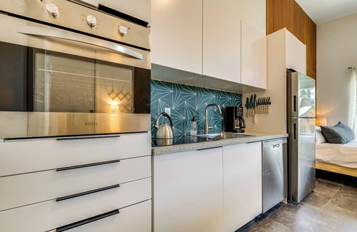 Summit Park Apartment | Ski, Hike & Fish: Modern Park City Studio