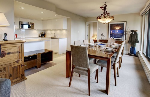 Upper Village Condo | Ski in/Out 2 Bed/2bath w Pool/HotTub & Great Light