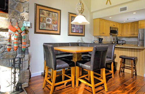 Ludlow Condo | Ski-in/out condo with mountain and lift views, hot tub, & pool