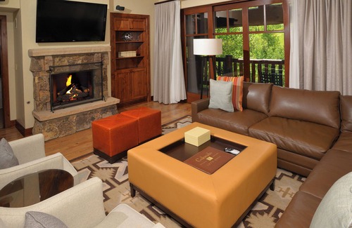 Avon Condo | Ski in/out, FREE LIFT TICKETS! Timbers Bachelor Gulch, Hot Tubs, Pool are open!