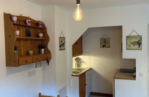 La Perriere Apartment | Ski In & Out Large Duplex South Facing Apartment with Sauna & Free Fibre WiFi