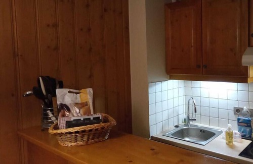 Arc-2000 Apartment | Ski-in Ski-out 2 bed apartment sleeping 7 in Le Refuge du Montagnard, Arc 1950