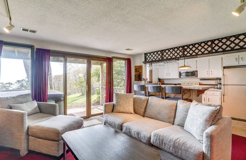 Wintergreen Condo | Ski-In/Ski-Out Wintergreen Resort Condo + Hot Tub!