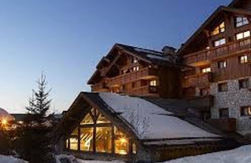 Meribel Village Apartment | Ski-In/Ski-Out Apt with Pool, Spa & South-Facing Terrace