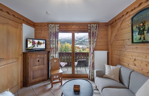 Meribel Village Apartment | Ski-In/Ski-Out Apt with Pool, Spa & South-Facing Terrace
