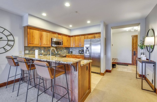 Breckenridge Condo | Ski-In/Ski-Out Breck Condo w/Resort Perks!