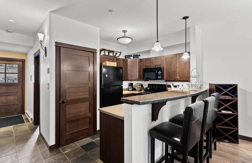 Sun Peaks Condo | Ski In/Ski Out to Private Hot Tub at Stones Throw