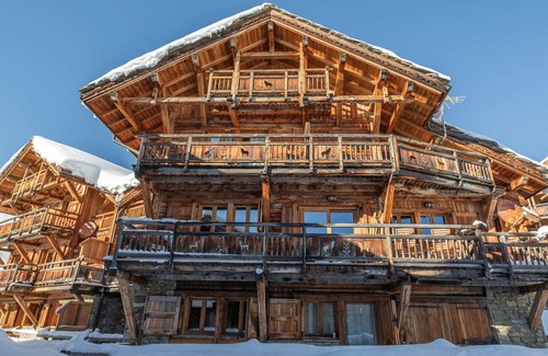 Cognet Ski Chalet | Ski-in/Ski-out chalet with spa, sauna and parking