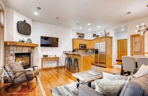 Downtown Park City Condo | Ski-in/Ski-out Condo next to the Town Lift