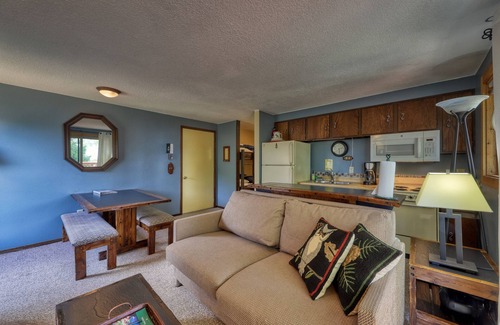 Boise Condo | Ski-in/ski-out condo with sweeping tree-lined views