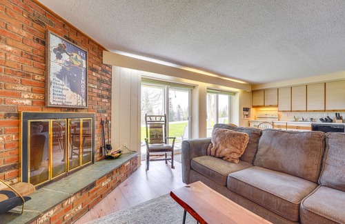 Bromley Mountain Condo | Ski-in/Ski-Out Peru Condo w/Fire Pit & Grill!